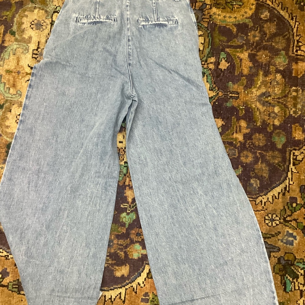 Signature8 Light Denim Wide-Leg Jeans - Picture 3 of 3